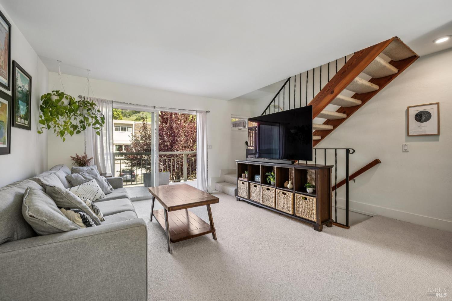 3 Aries Lane Novato, CA 94947 - Photo 4 of 51