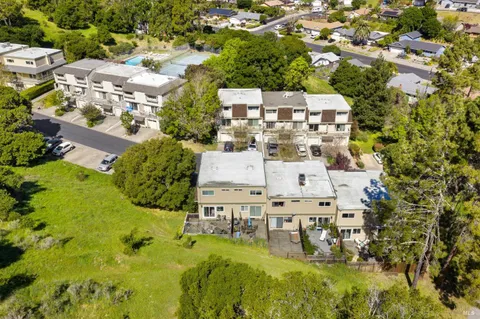 $640,000 | 3 Aries Lane, Novato, CA 94947