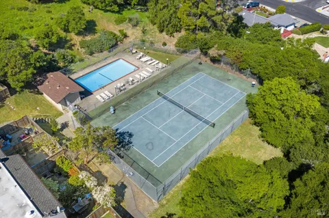 $640,000 | 3 Aries Lane, Novato, CA 94947