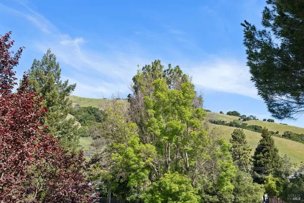 $640,000 | 3 Aries Lane, Novato, CA 94947