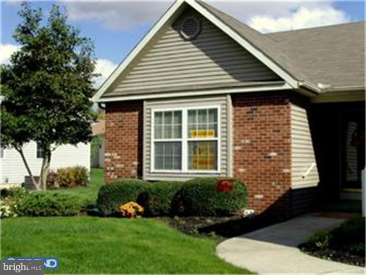 429 Country Way Mickleton, NJ 08056 - Photo 3 of 17 Exterior Front