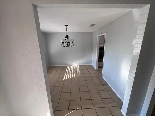 $2,500 | 818 Fairlawn Drive, Duncanville, TX 75116
