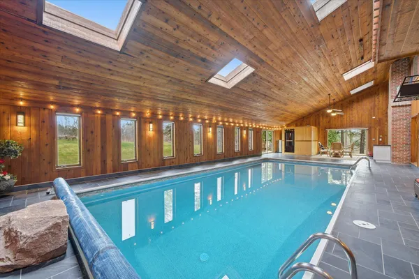 $1,195,000 | 10270 North Range Line Court, Mequon, WI 53092