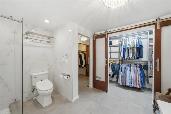 $1,195,000 | 10270 North Range Line Court, Mequon, WI 53092