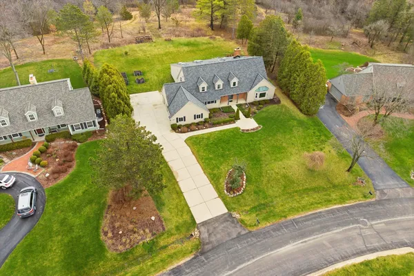 $1,195,000 | 10270 North Range Line Court, Mequon, WI 53092