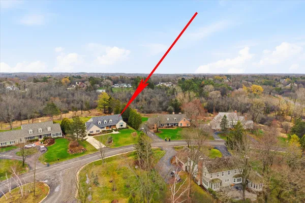 $1,195,000 | 10270 North Range Line Court, Mequon, WI 53092