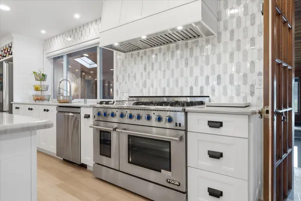 $1,195,000 | 10270 North Range Line Court, Mequon, WI 53092