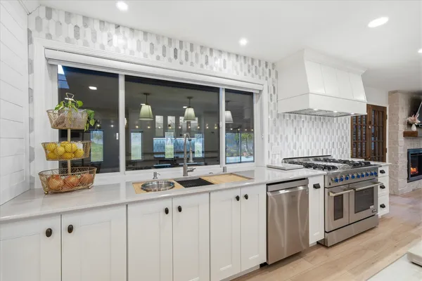 $1,195,000 | 10270 North Range Line Court, Mequon, WI 53092