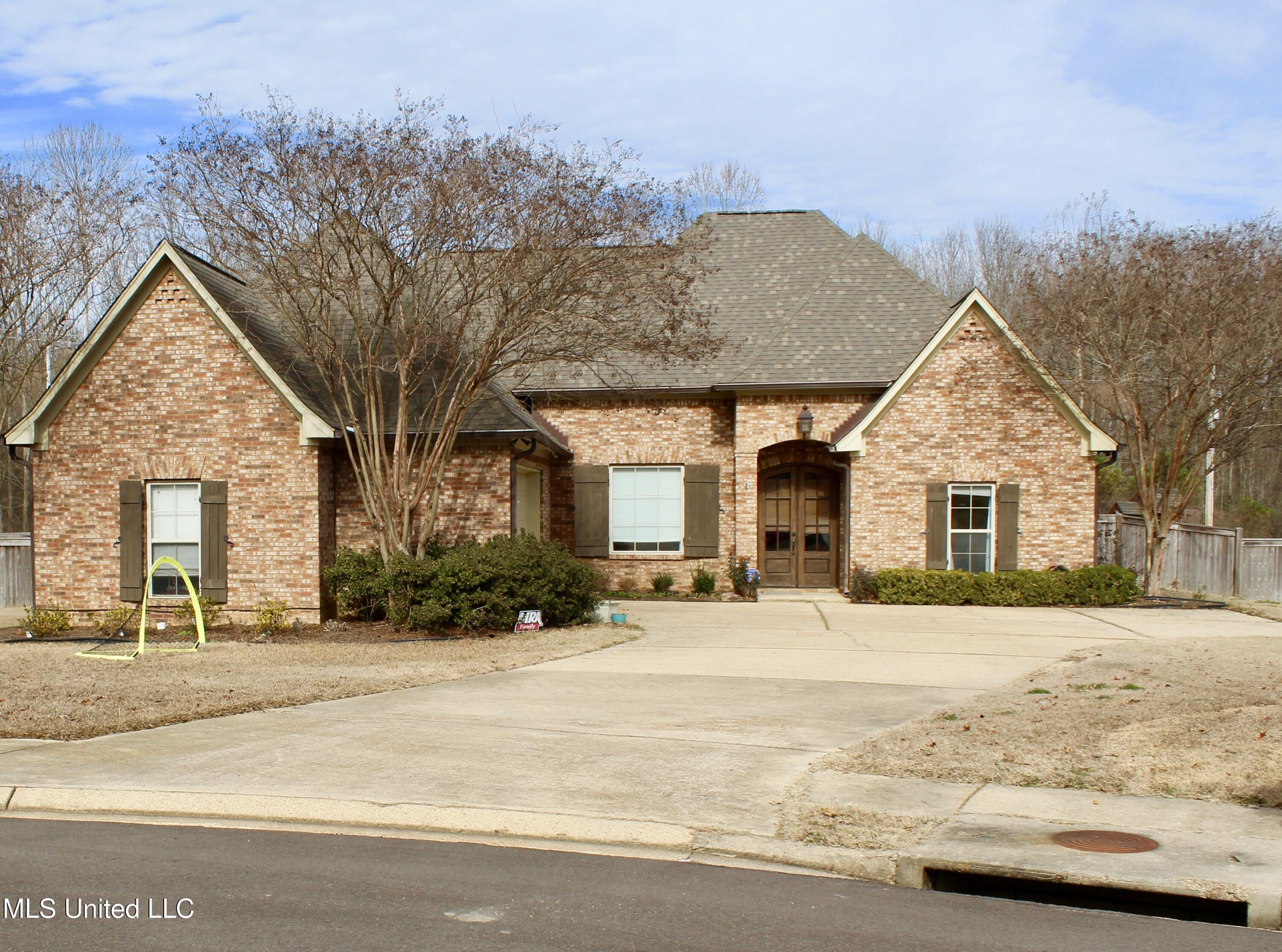 102 Wisteria Court Madison, MS 39110 - Photo 1 of 37 front exterior