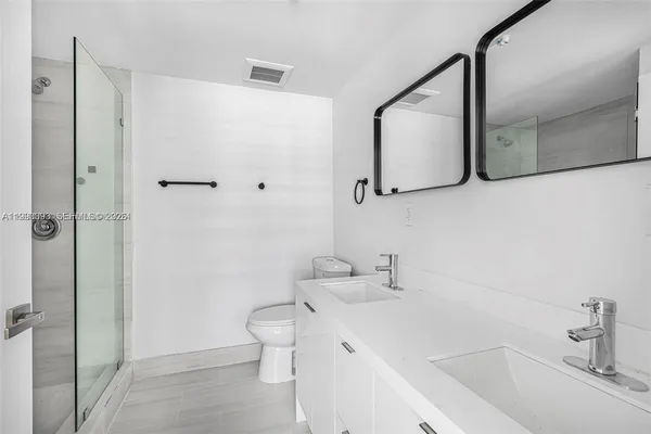 $2,500 | 16955 Southwest 100th Avenue, Unit 8, Miami, FL 33157