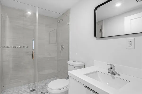 $2,500 | 16955 Southwest 100th Avenue, Unit 8, Miami, FL 33157