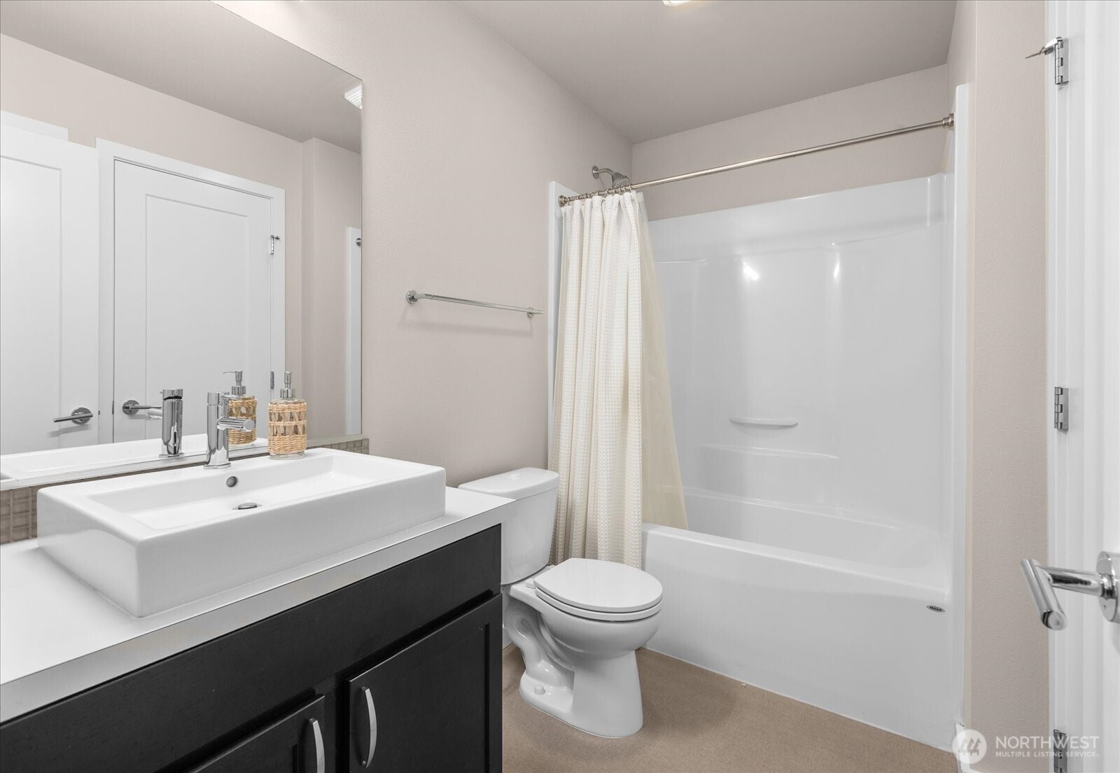 12873 Southeast 75th Road Newcastle, WA 98056 - Photo 31 of 38