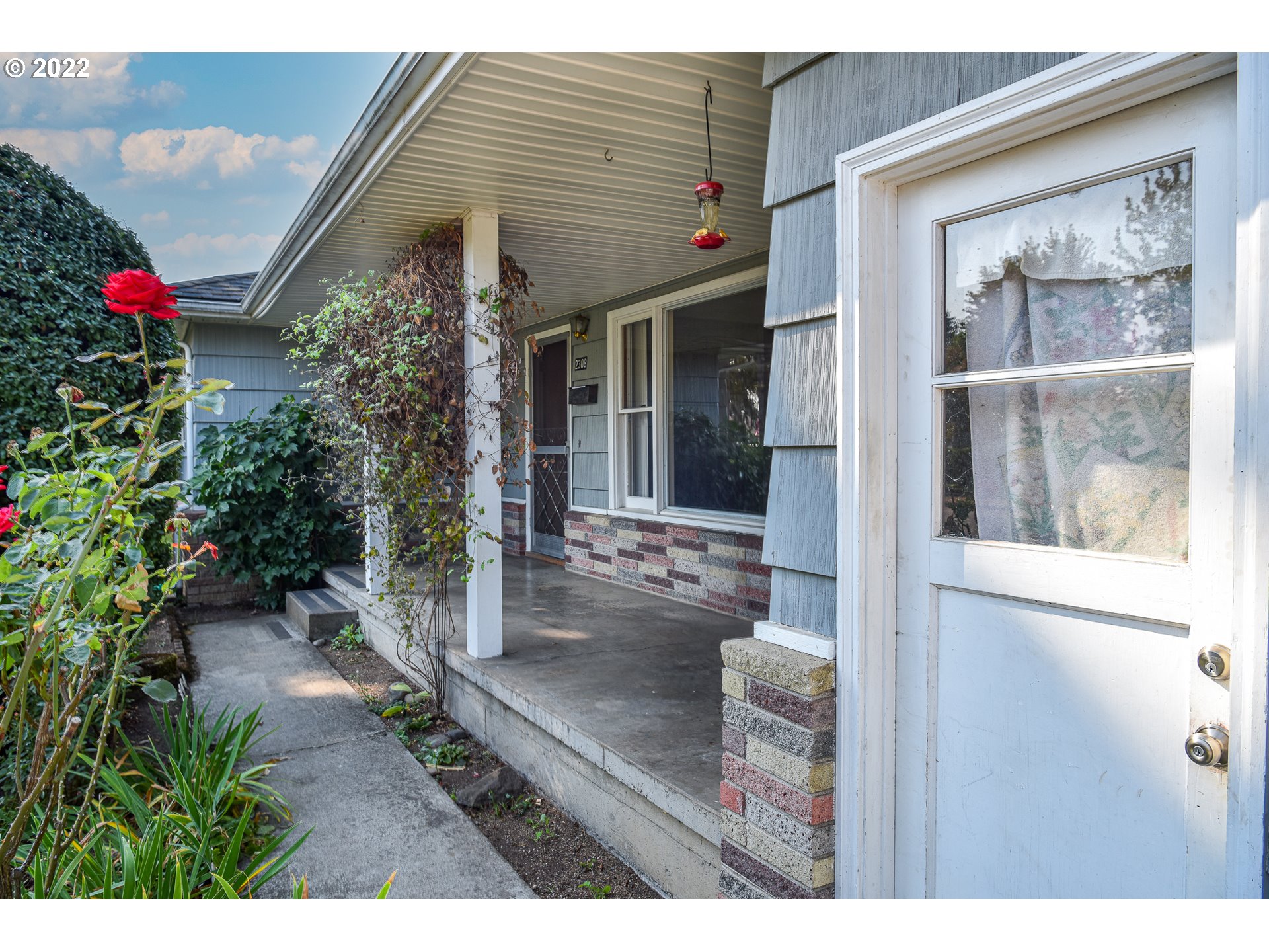 2308 Don Street Springfield, OR 97477 - Photo 2 of 30 a view of a house with a porch