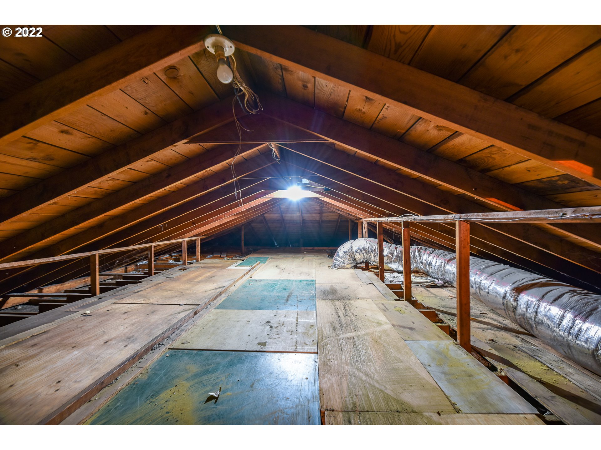 2308 Don Street Springfield, OR 97477 - Photo 21 of 30 a view of entryway with wooden floor