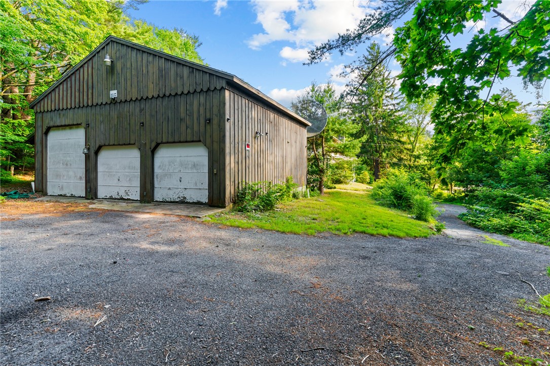 2747 Flat River Road Coventry, RI 02816 - Photo 11 of 16