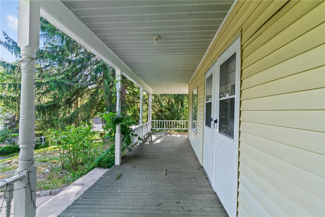 2747 Flat River Road Coventry, RI 02816 - Photo 5 of 16
