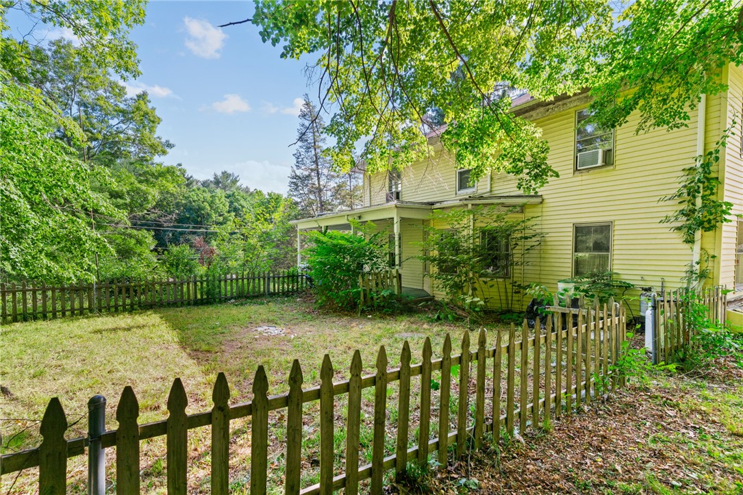 2747 Flat River Road Coventry, RI 02816 - Photo 6 of 16
