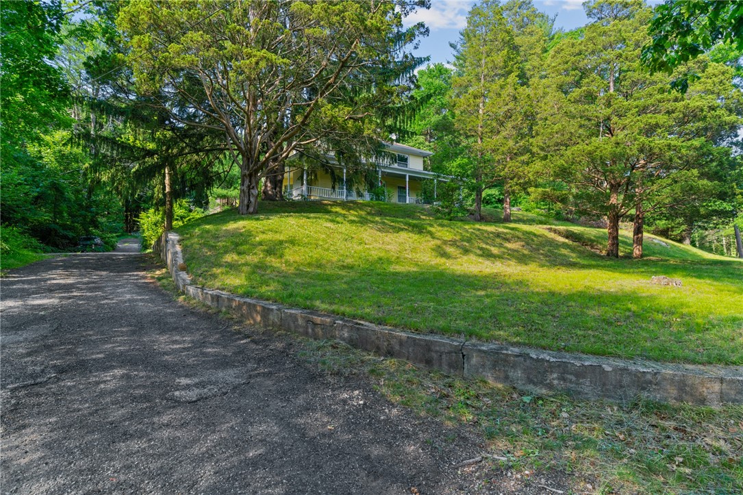 2747 Flat River Road Coventry, RI 02816 - Photo 7 of 16