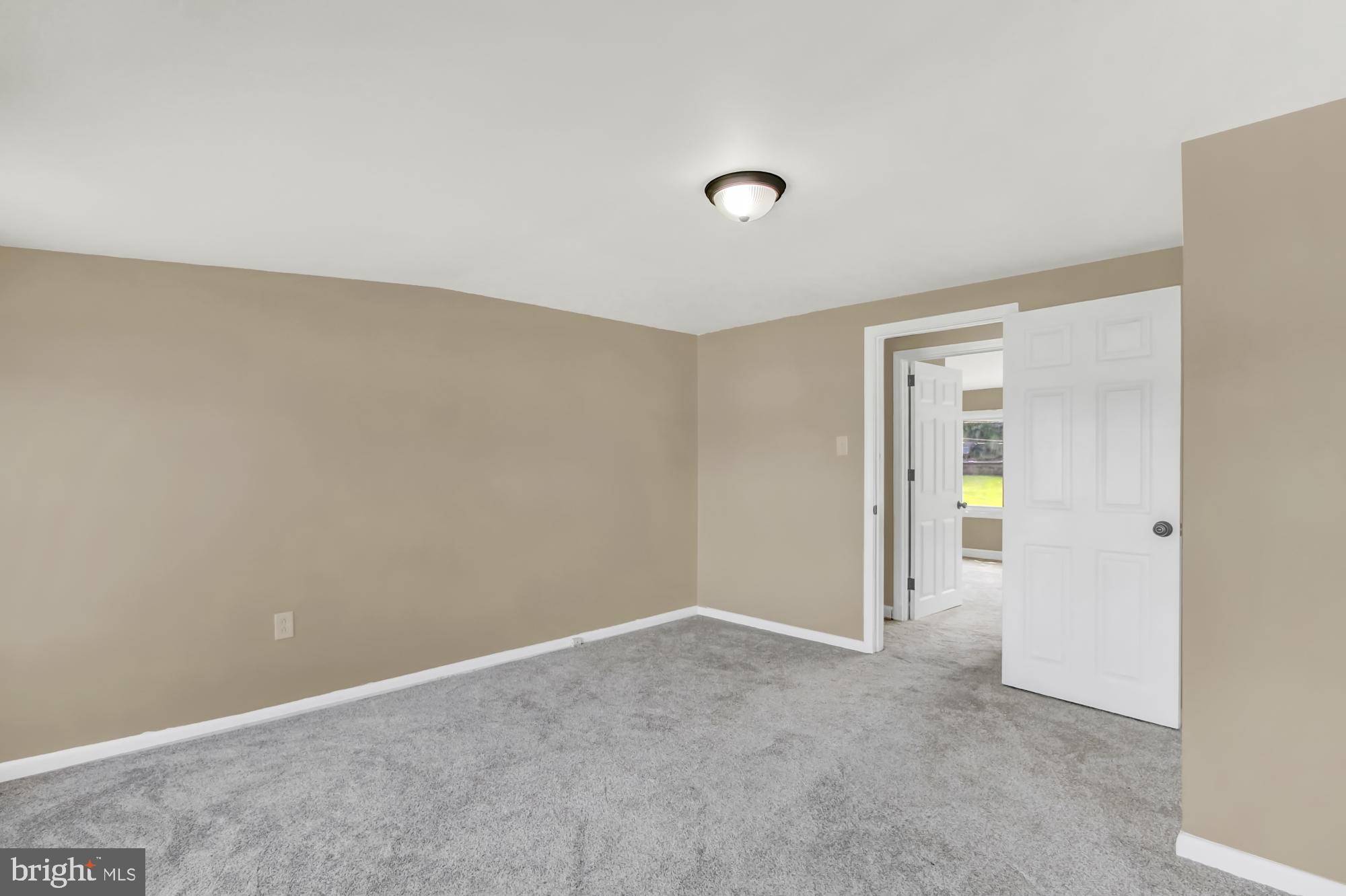 756 Mountain View Road Reading, PA 19607 - Photo 20 of 28 Bedroom
