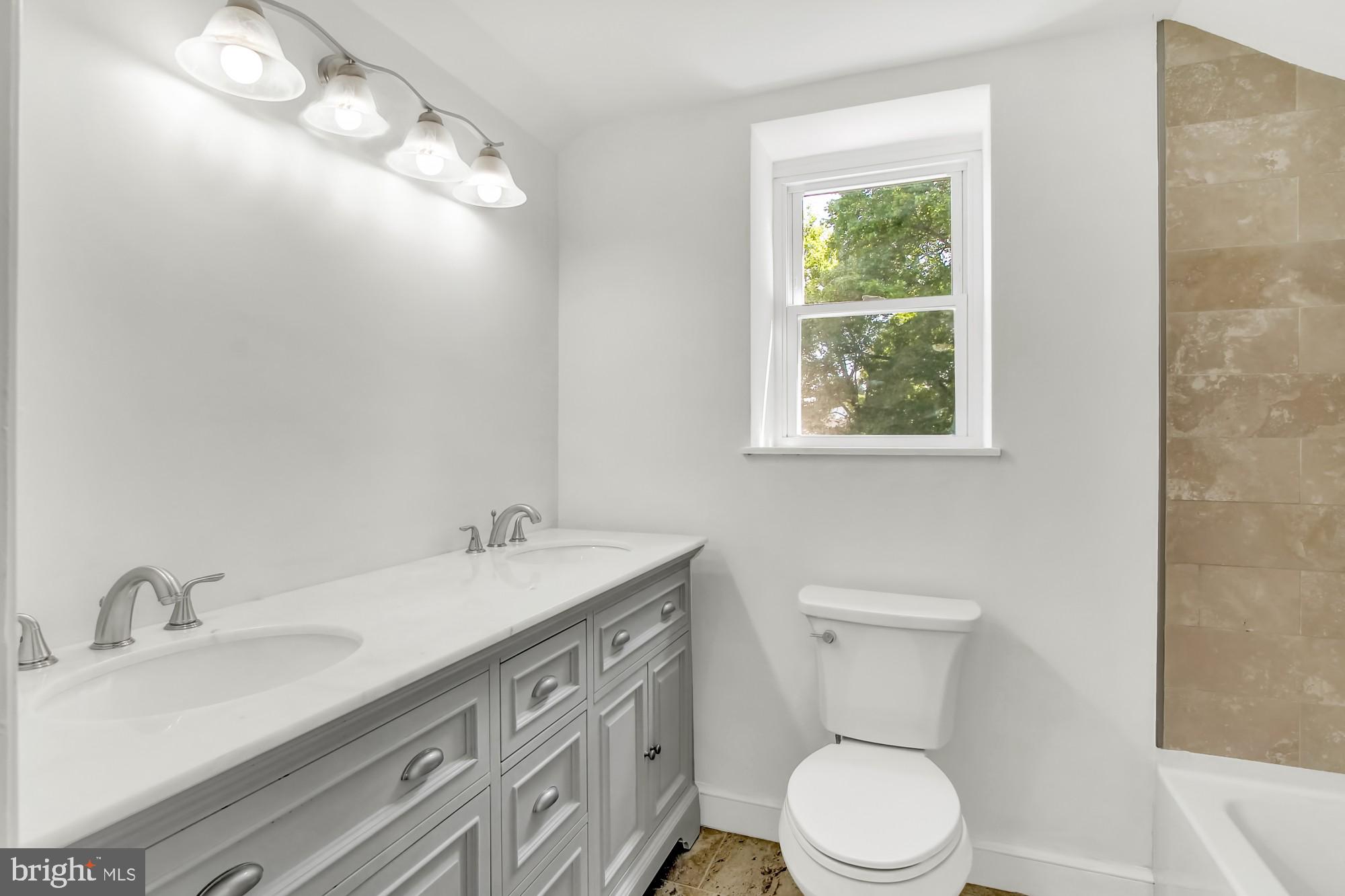 756 Mountain View Road Reading, PA 19607 - Photo 22 of 28 Bathroom