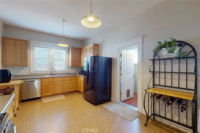 $305,000 | 1132 Montgomery Street, Oroville, CA 95965