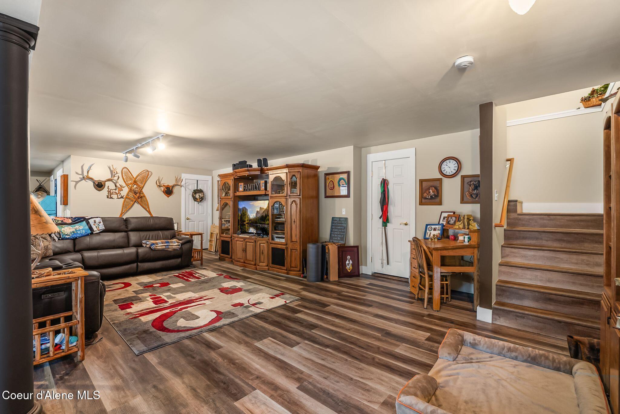 144 Solar Road Oldtown, ID 83822 - Photo 8 of 64 7_DSC05282