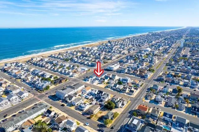 $2,250 | 2302 Grand Central Avenue, Unit B, Lavallette, NJ 08735