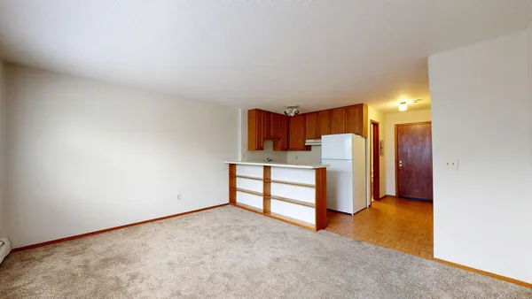 $995 | 2216 Pleasant Avenue, Unit 202, Minneapolis, MN 55404
