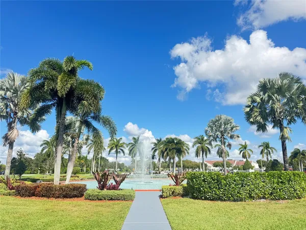 $1,350 | 204 Brighton East, Boca Raton, FL 33434