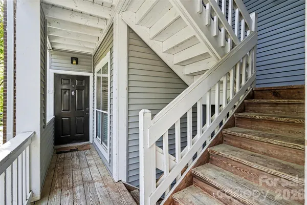 $285,000 | 2512 Cranbrook Lane, Unit 3, Charlotte, NC 28207