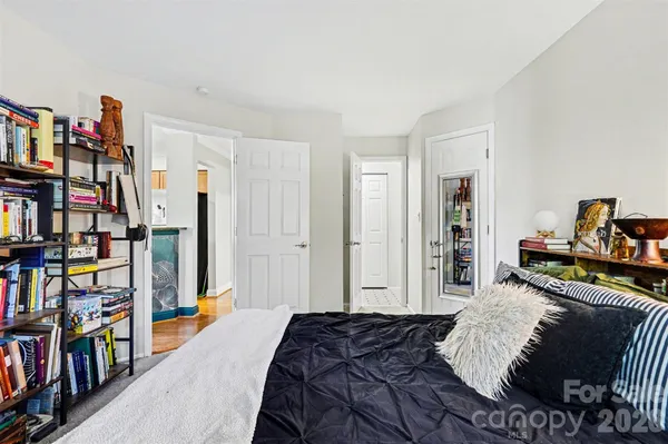 $285,000 | 2512 Cranbrook Lane, Unit 3, Charlotte, NC 28207