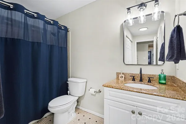 $285,000 | 2512 Cranbrook Lane, Unit 3, Charlotte, NC 28207