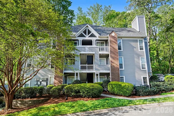 $285,000 | 2512 Cranbrook Lane, Unit 3, Charlotte, NC 28207