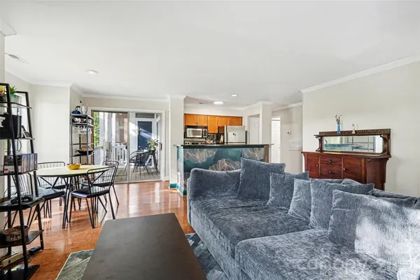 $285,000 | 2512 Cranbrook Lane, Unit 3, Charlotte, NC 28207