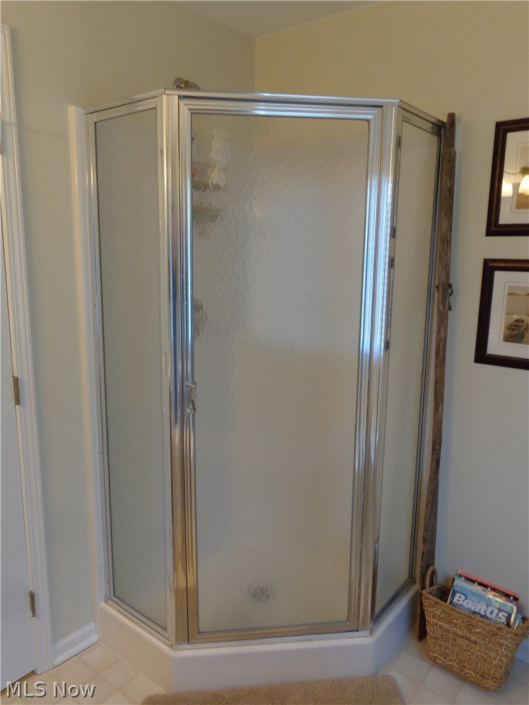 28 D Cedar Point Road Sandusky, OH 44870 - Photo 12 of 27 Master bath shower.