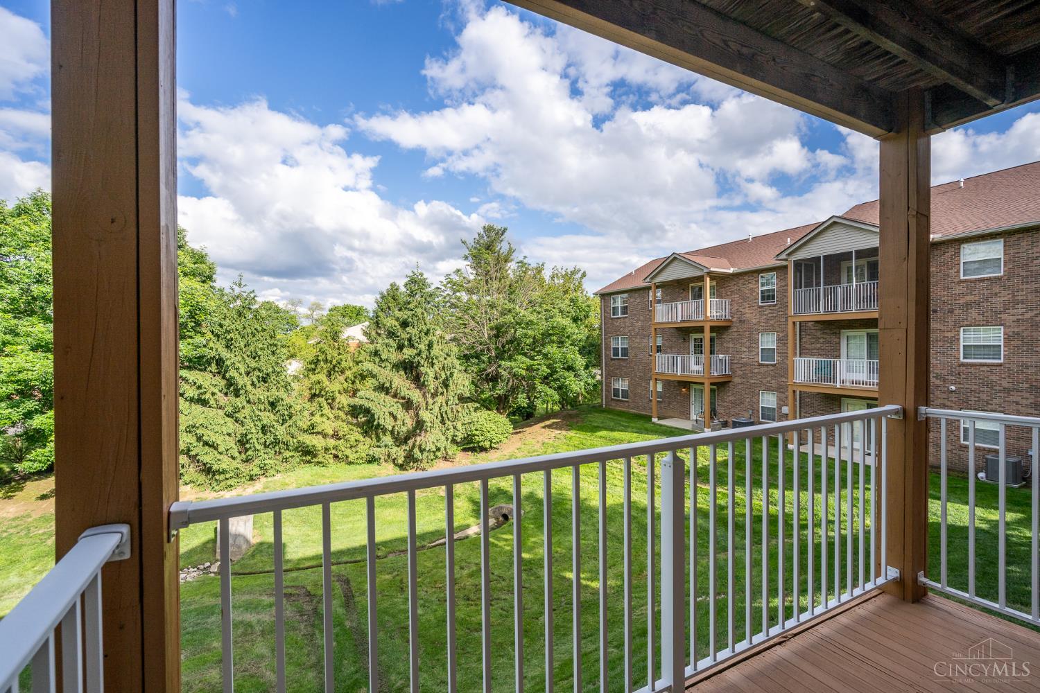 5694 Bridgetown Road, Unit 15 Cincinnati, OH 45248 - Photo 52 of 66 Gallery Image 52