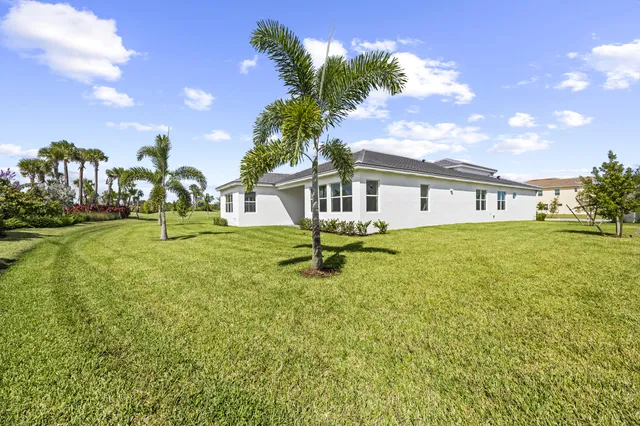 $4,800 | 14421 Spruce Pne Drive, Westlake, FL 33470