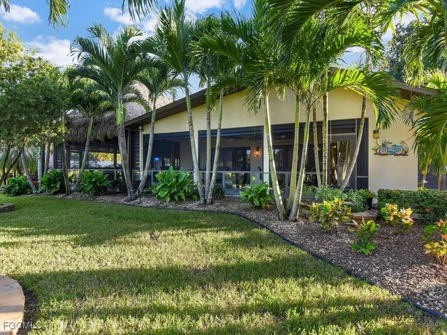 $550,000 | 1891 Seminole Harbor Drive, Alva, FL 33920