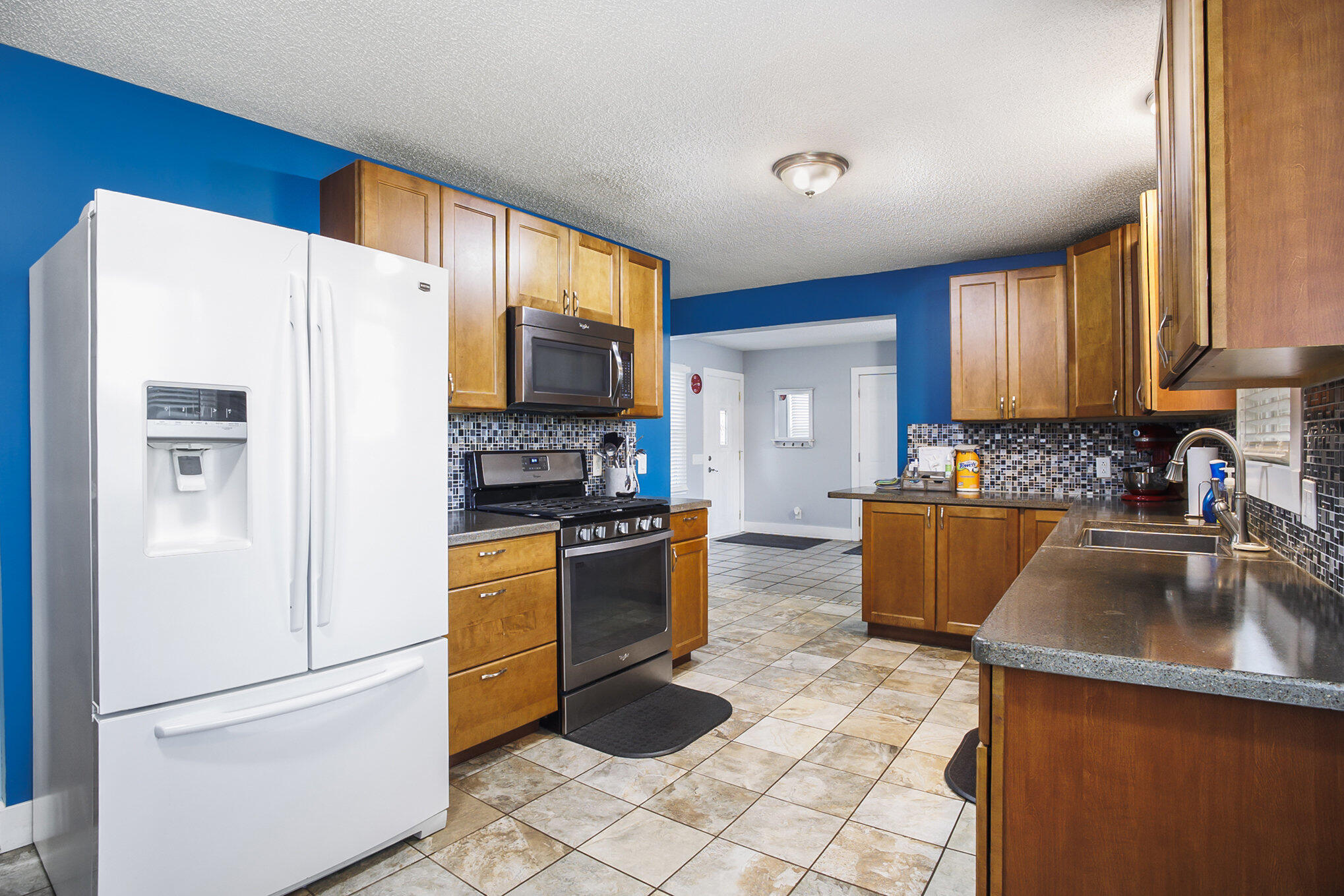4454 Hall Road Muskegon, MI 49442 - Photo 8 of 25 008_file_636