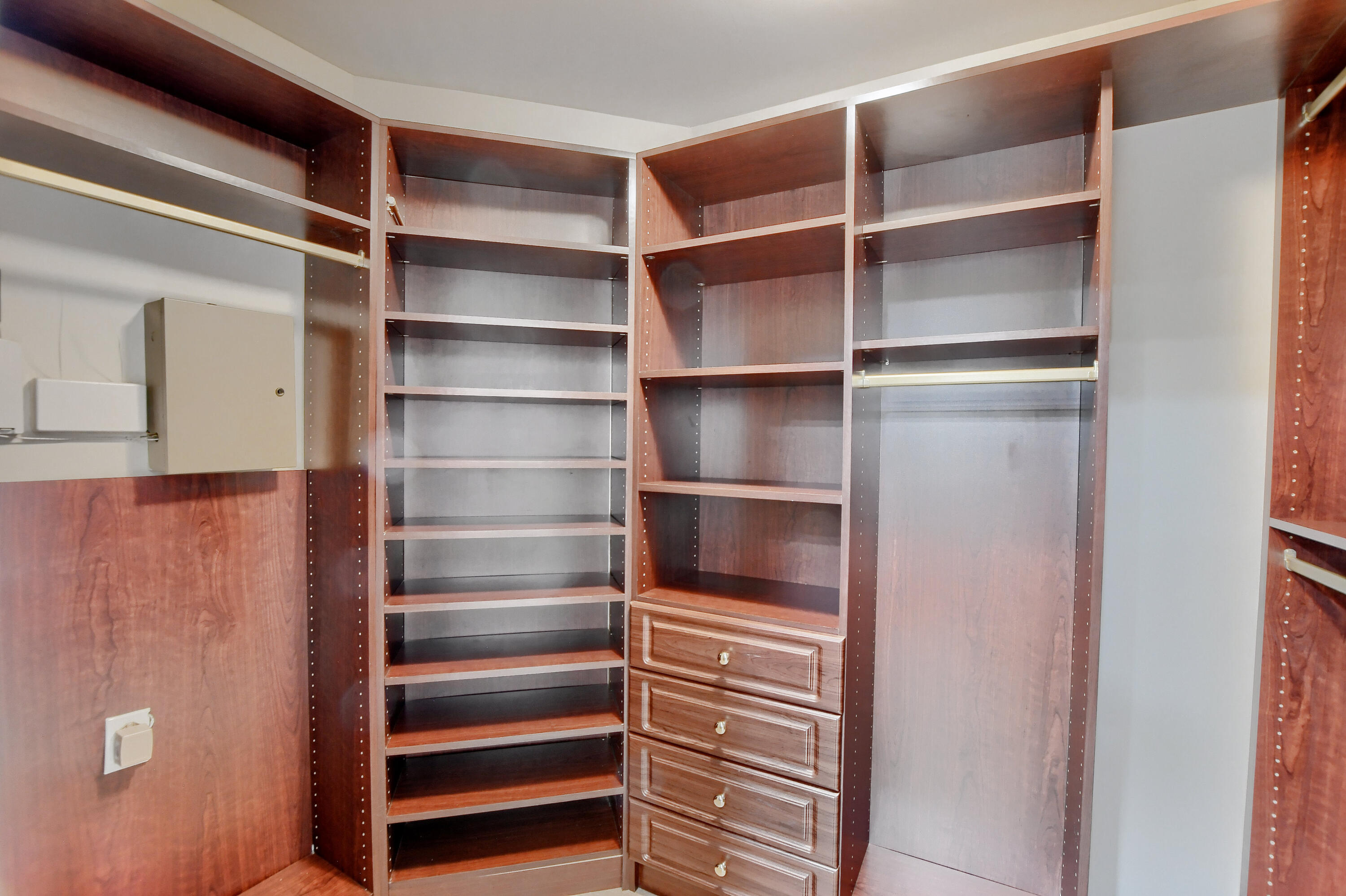 5098 Windsor Parke Drive Boca Raton, FL 33496 - Photo 11 of 25 25_ebf_5795-hdr(5)