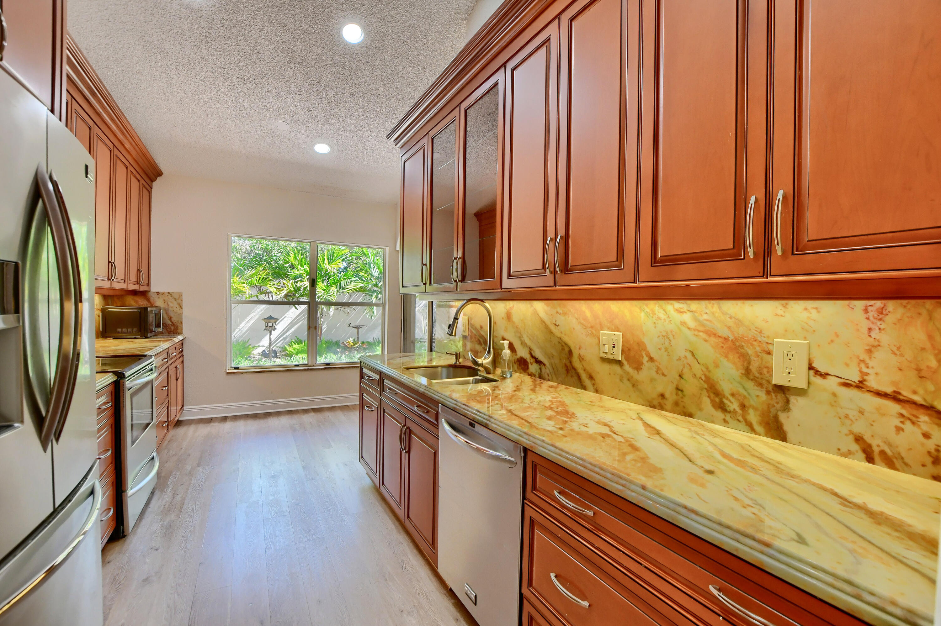 5098 Windsor Parke Drive Boca Raton, FL 33496 - Photo 5 of 25 14_ebf_5740-hdr(5)