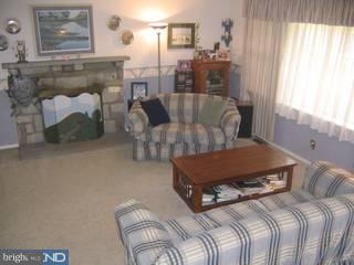 310 Garden Road Oreland, PA 19075 - Photo 3 of 6 Gallery Image 3