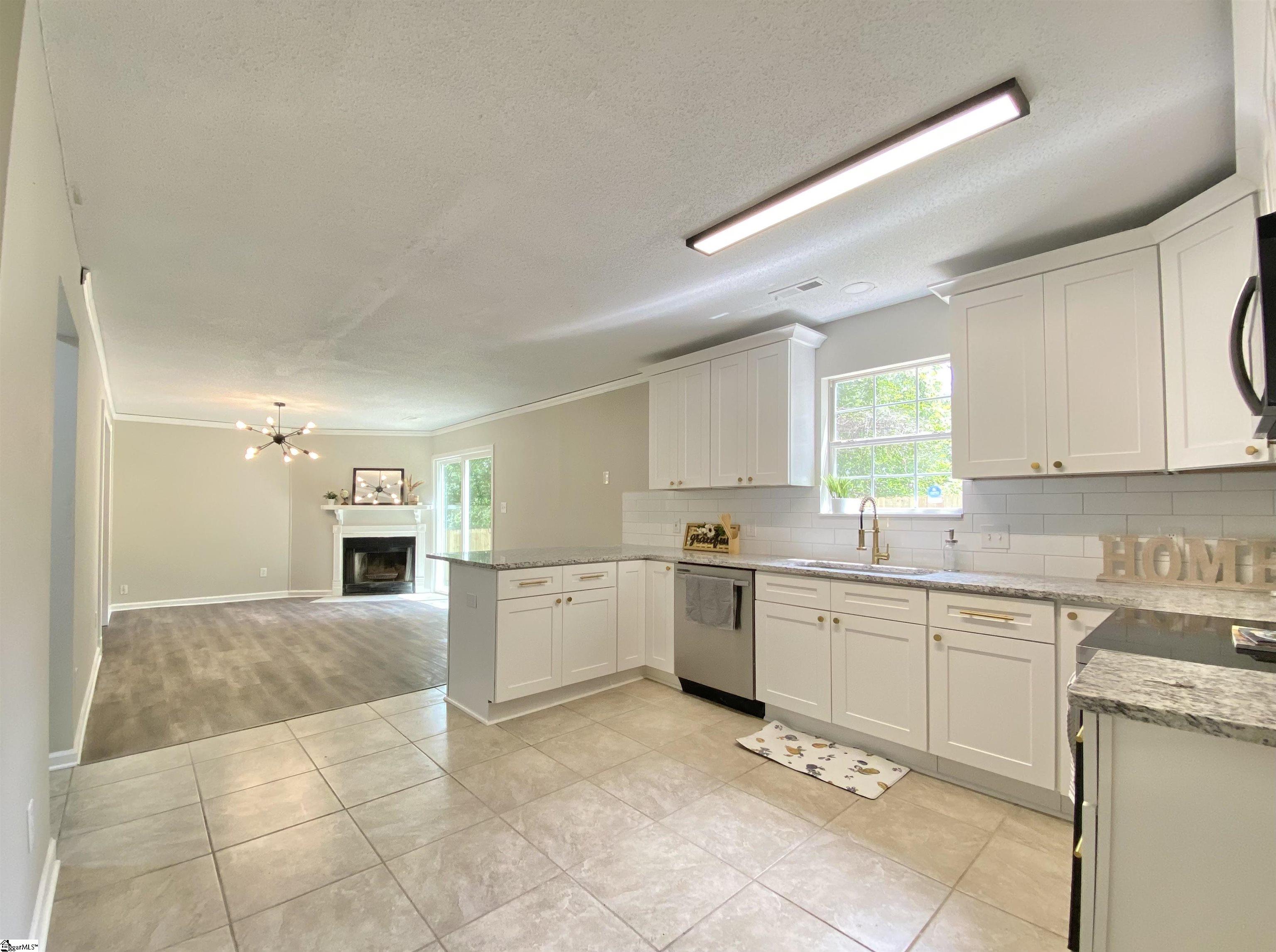 501 Odom Road Easley, SC 29642 - Photo 3 of 28 Gallery Image 3