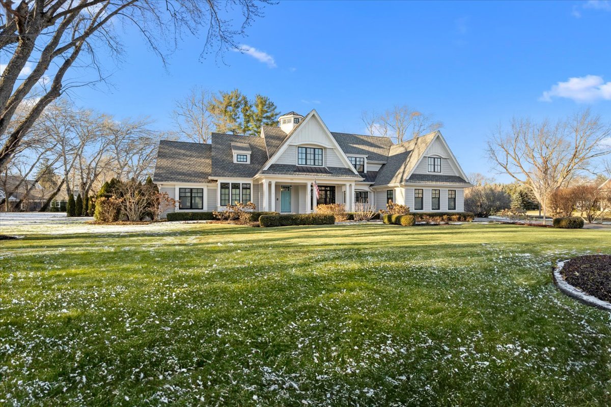 834 Sunset Road Geneva, IL 60134 - Photo 1 of 1 a front view of house with yard