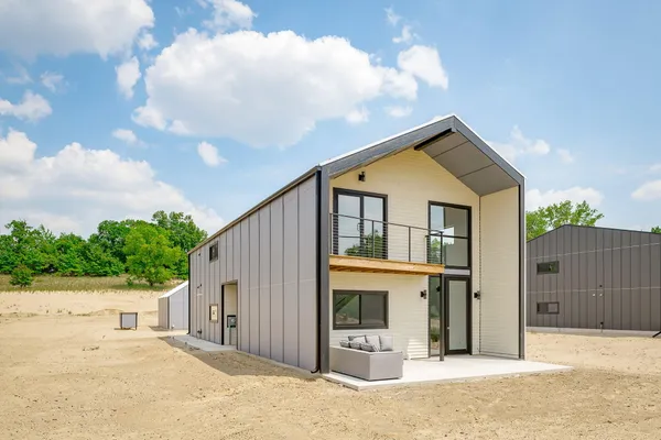 $979,000 | 7400 Lake Solis Drive, Stevensville, MI 49127