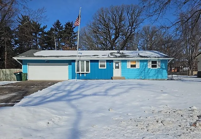 $200,000 | 4841 105th Lane Northeast, Blaine, MN 55014