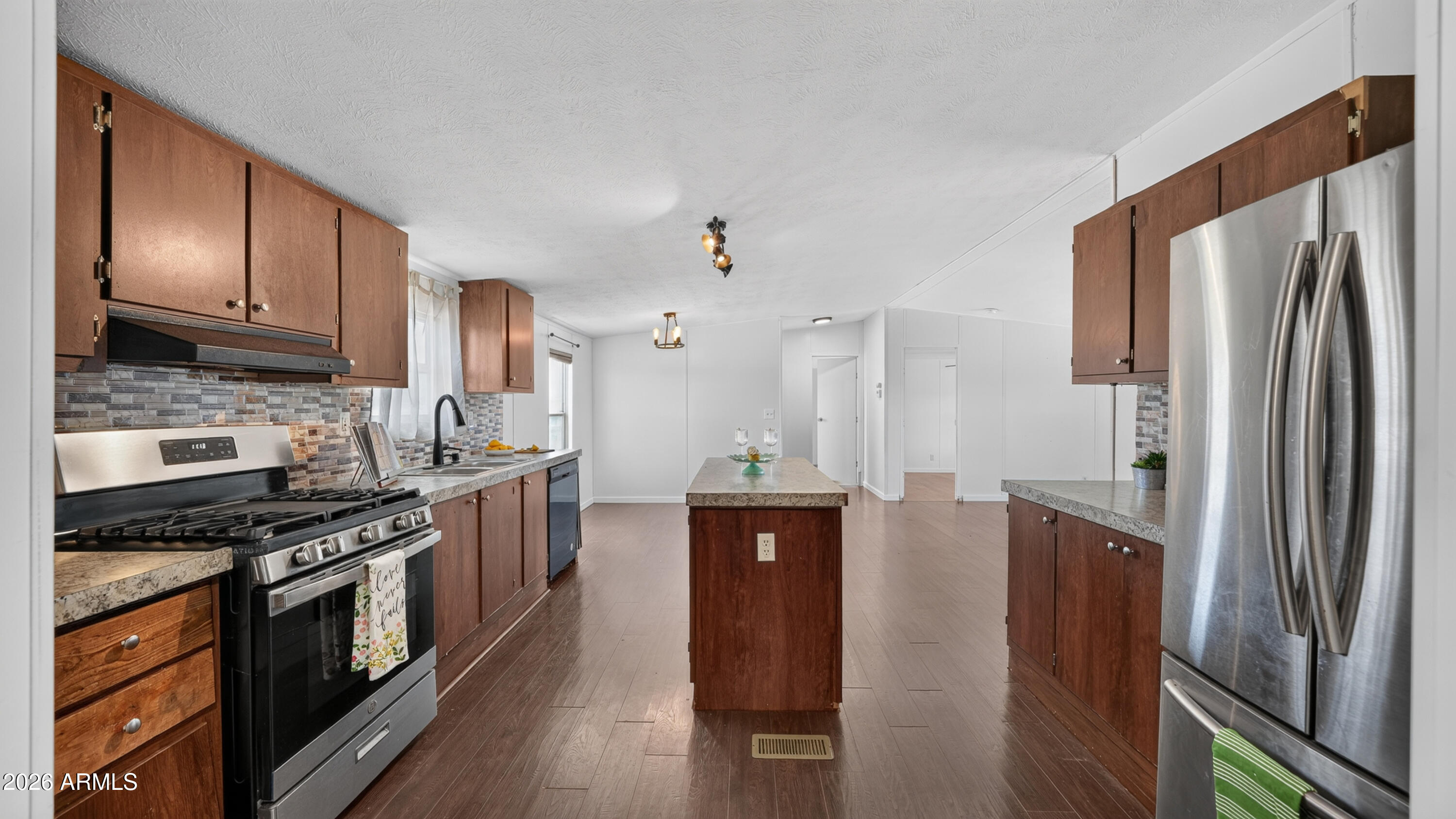 435 Rattle Snake Ranch Road Huachuca City, AZ 85616 - Photo 5 of 46 Interior - 435 Rattle Snake Ranch Rd-18
