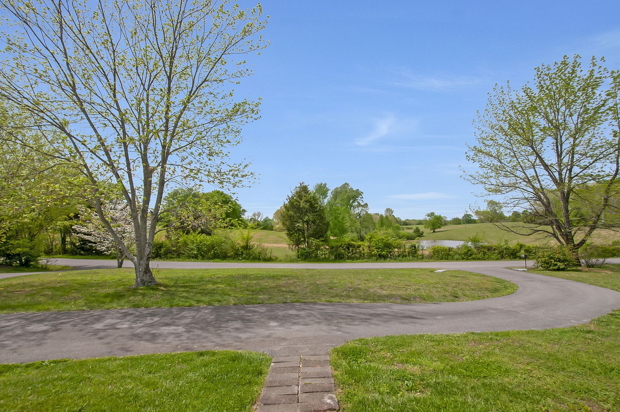 830 Fowler Road White Bluff, TN 37187 - Photo 4 of 36 Gallery Image 4