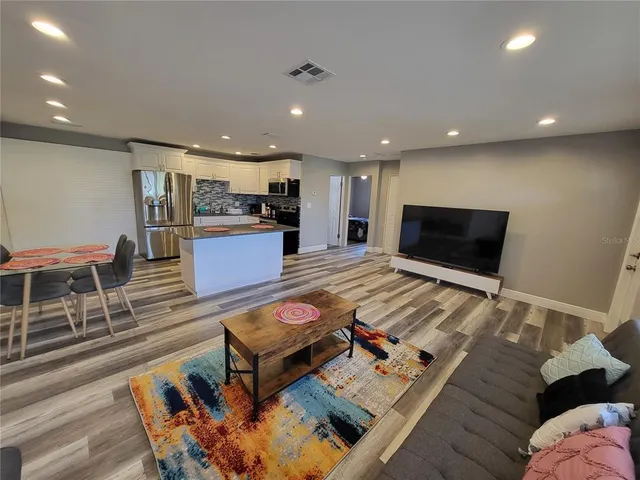 $2,090 | 5624 Lime Way, Unit A, Seminole, FL 33772