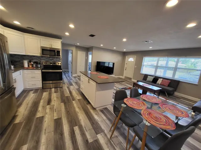 $2,090 | 5624 Lime Way, Unit A, Seminole, FL 33772